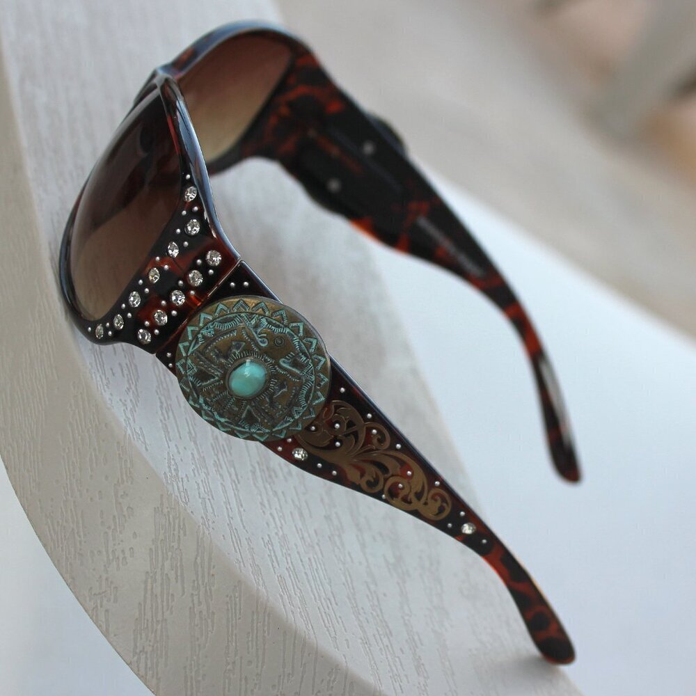 Montana West Sunglasses in White w/Turquoise Thunderbird Concho Accents